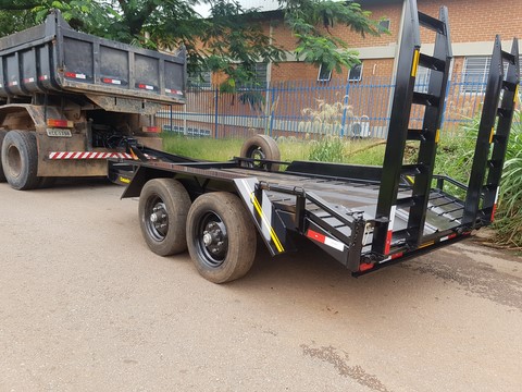 carretinha mini-carregadeira